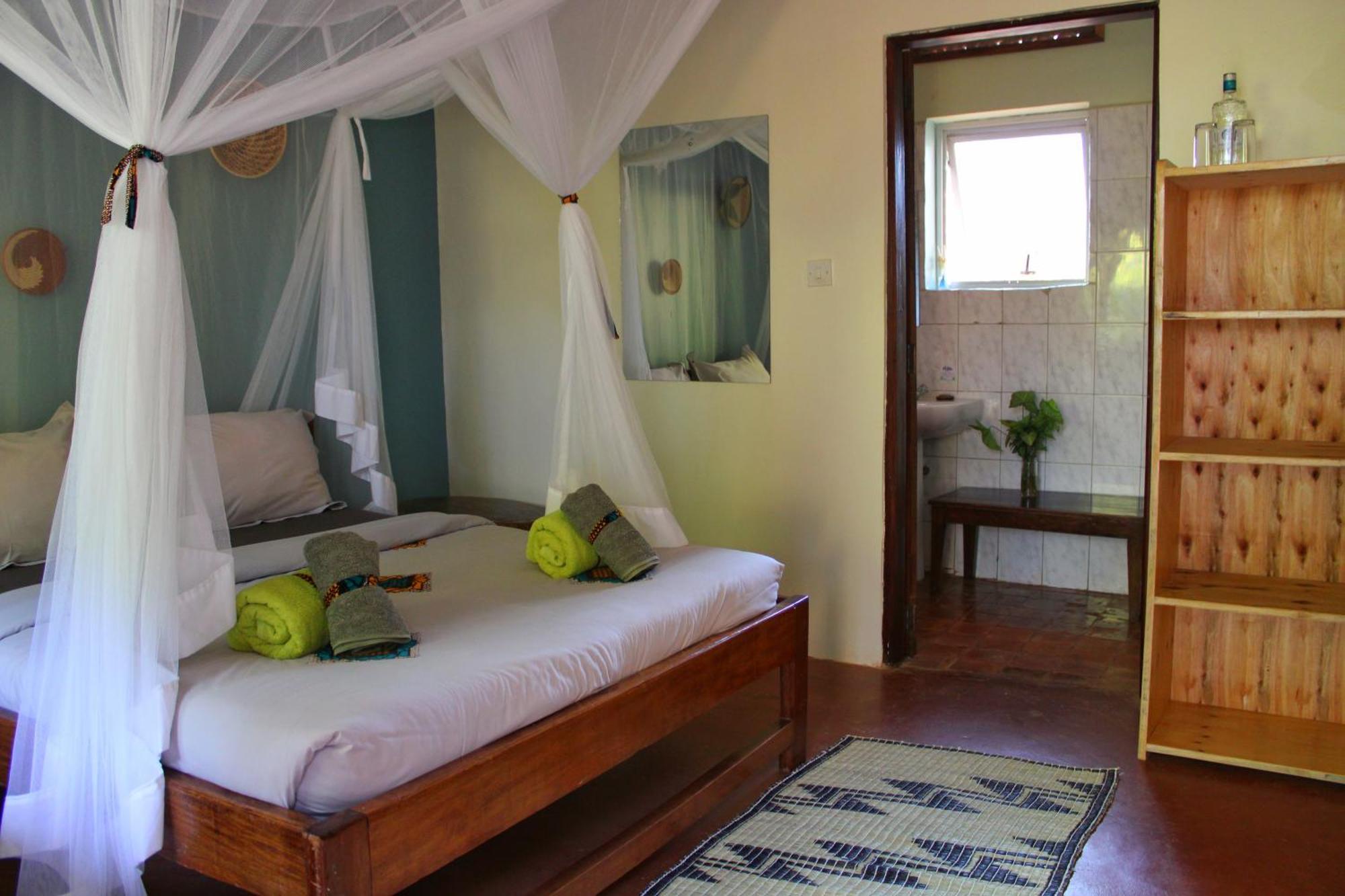 Viavia Entebbe Hotell Eksteriør bilde