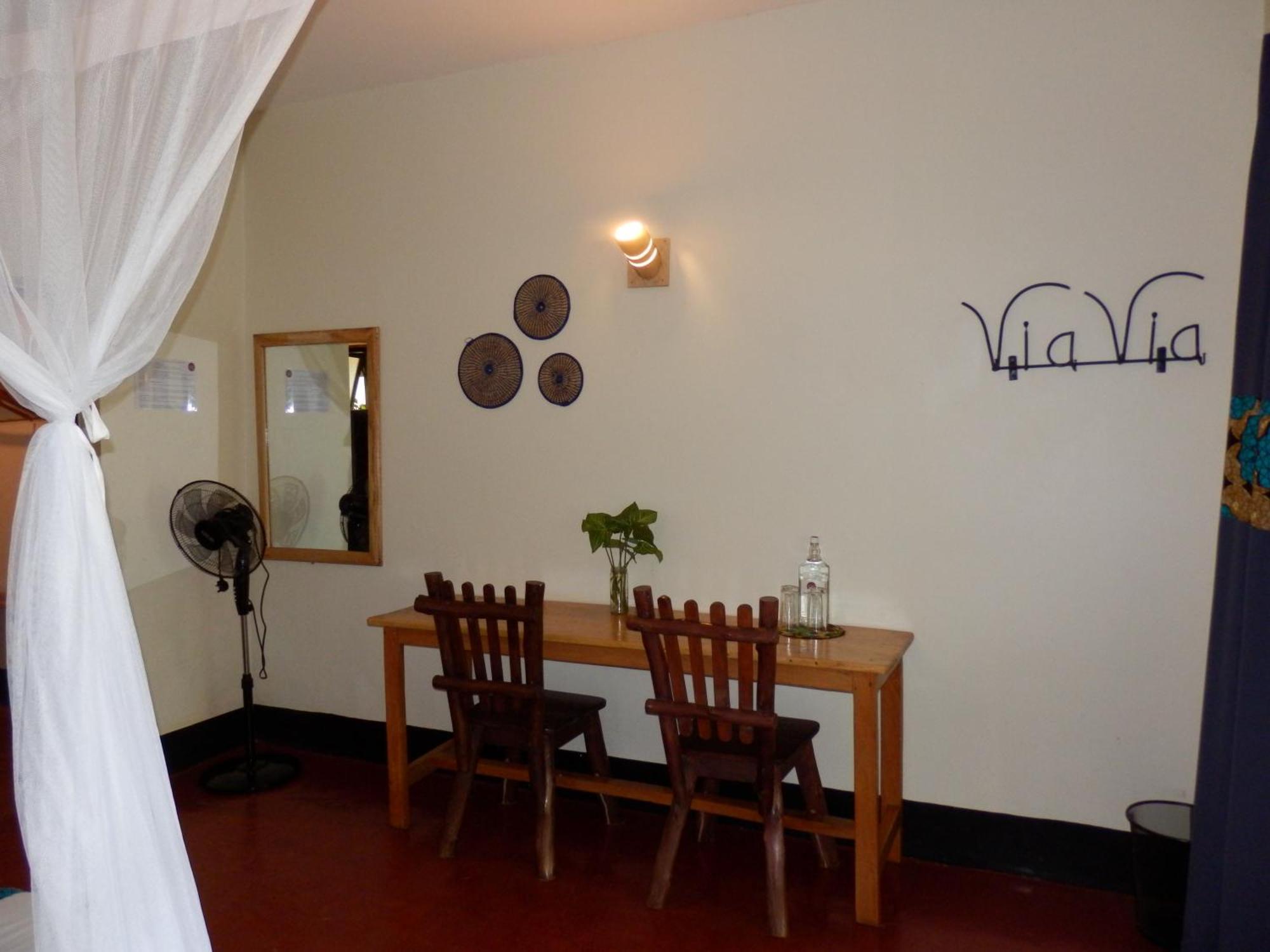 Viavia Entebbe Hotell Eksteriør bilde
